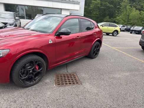 Used 2024 Alfa Romeo Stelvio Quadrifoglio w/ Active Assist Plus Package AWD/4WD image 13
