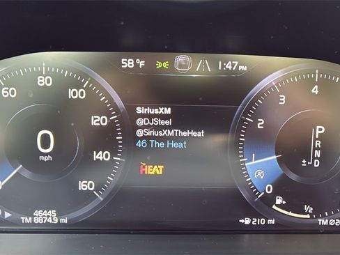 Used 2022 Volvo XC90 T5 Momentum image 25