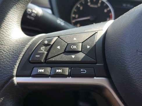 Certified 2023 Nissan Altima 2.5 SV FWD image 22