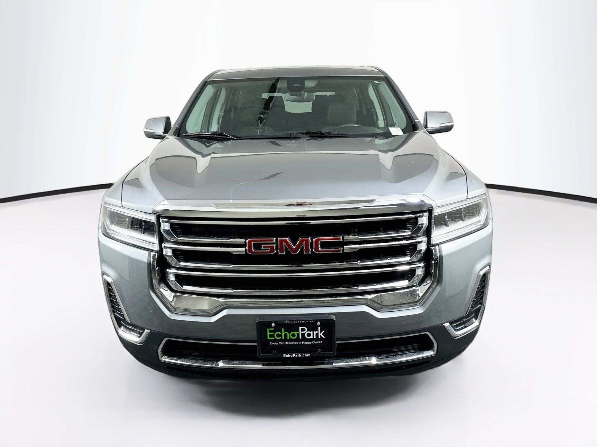 Used 2023 GMC Acadia SLE FWD image 2