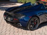 Used 2020 McLaren 570S Spider image 3