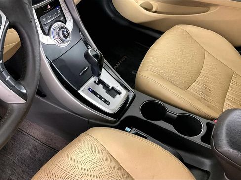 Used 2011 Hyundai Elantra Limited w/ Premium Pkg 5 FWD image 17