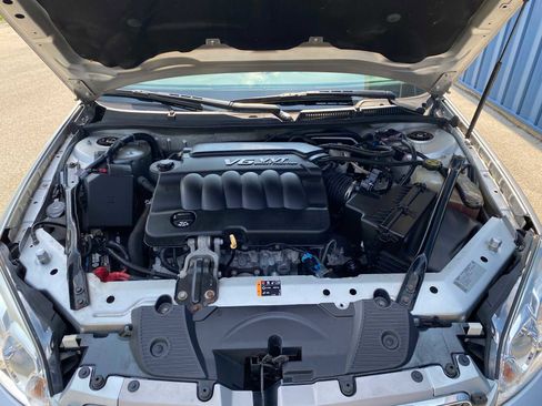 Used 2014 Chevrolet Impala LT image 6