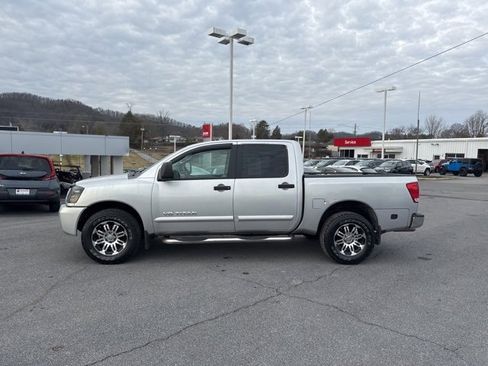 Used 2008 Nissan Titan SE image 5