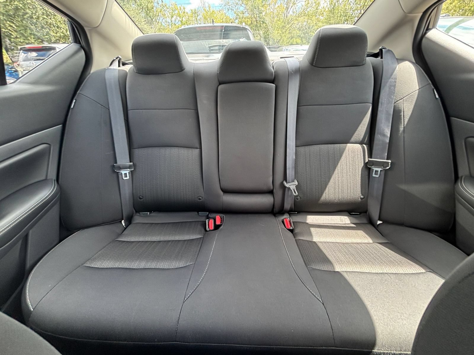 Used 2025 Nissan Altima 2.5 SV FWD image 37