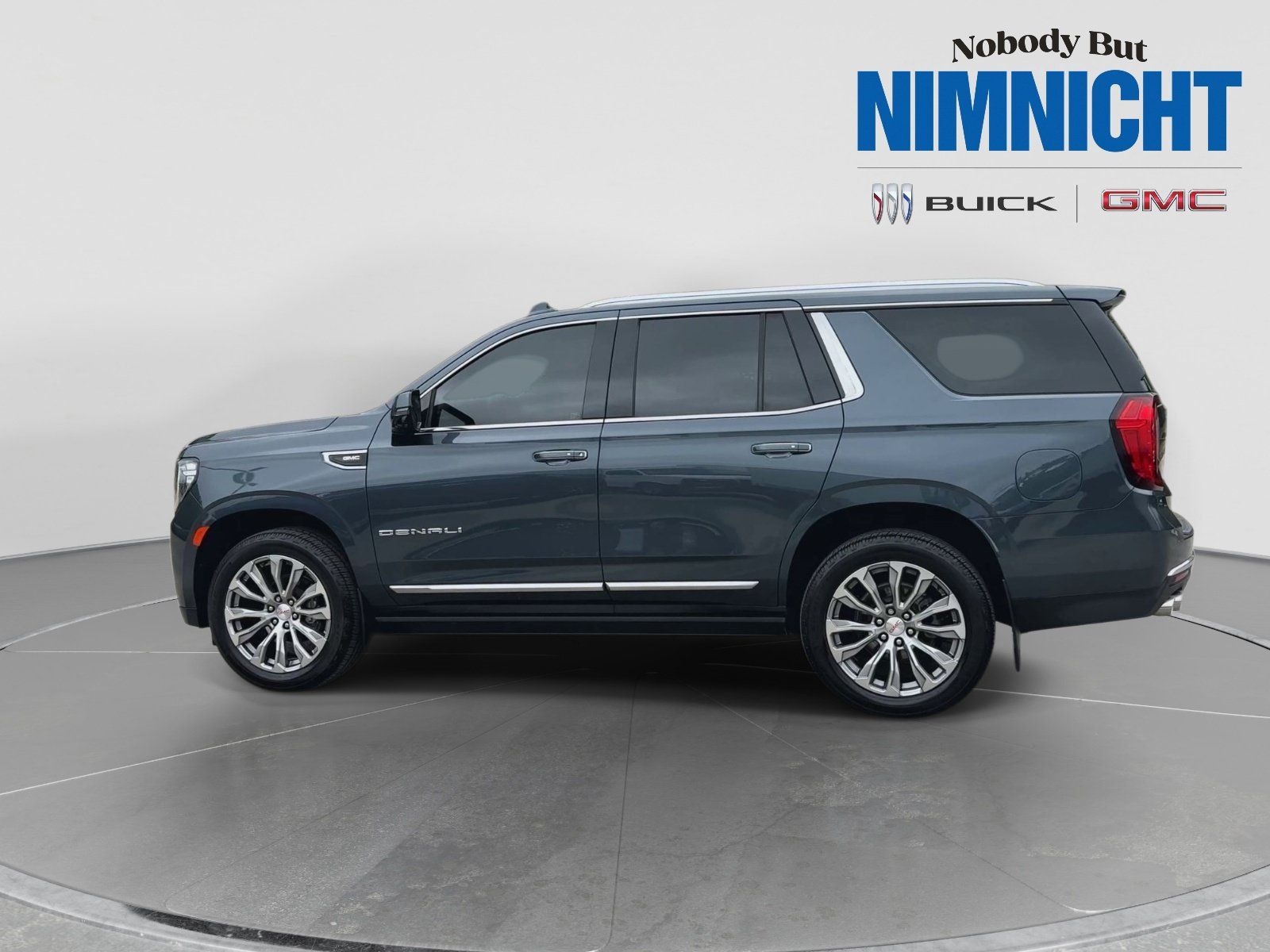 Used 2021 GMC Yukon Denali w/ Denali Premium Package AWD/4WD image 5