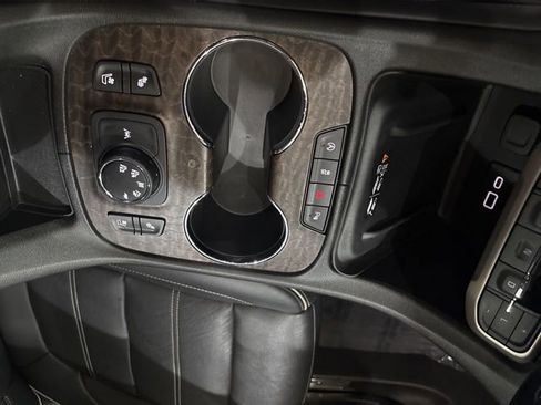 Used 2023 GMC Acadia Denali w/ Denali Ultimate Package image 15