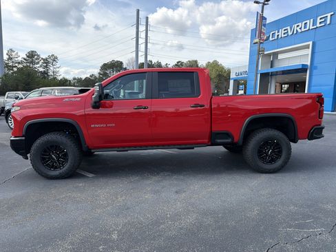 New 2026 Chevrolet Silverado 2500 ZR2 image 8