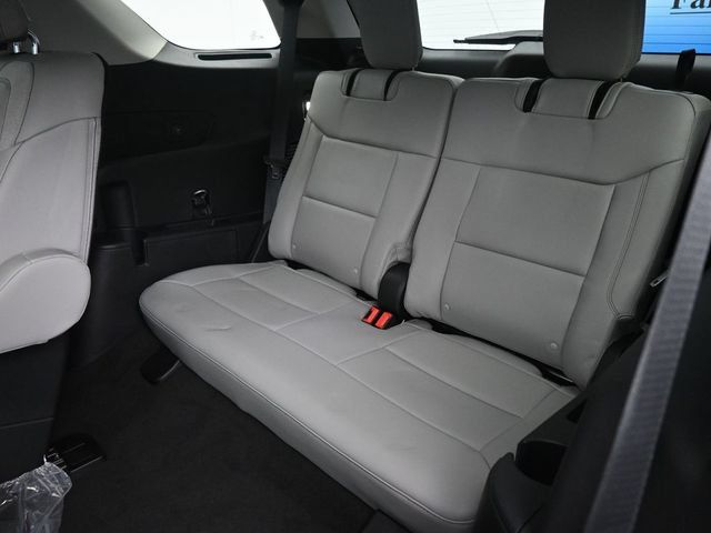 New 2025 Ford Explorer Active w/ Active Comfort Package RWD image 11