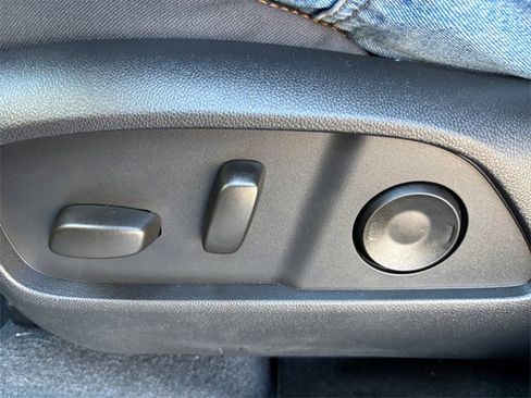 New 2026 Chevrolet Equinox ACTIV image 16