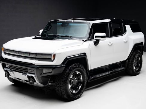 Used 2024 GMC Hummer EV 2X w/ Extreme Off-Road Package image 5
