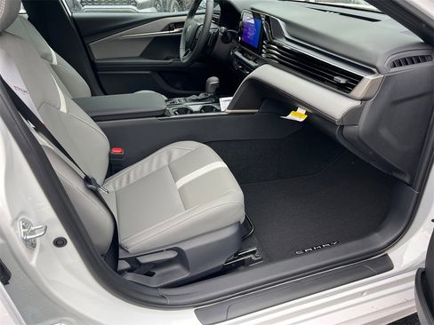 Used 2026 Toyota Camry SE image 13