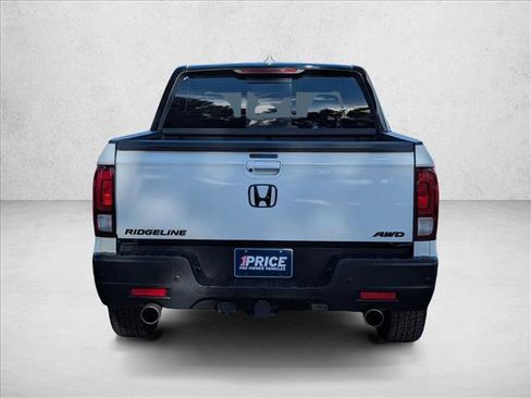 Used 2022 Honda Ridgeline Black Edition image 6