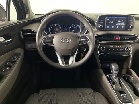 Used 2020 Hyundai Santa Fe SE image 16