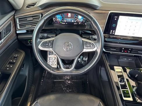 Used 2024 Volkswagen Atlas SEL Premium R-Line AWD/4WD image 16