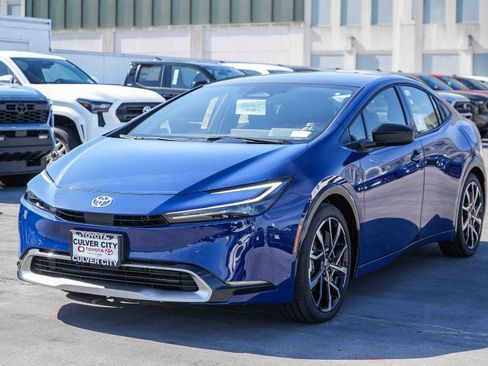 New 2026 Toyota Prius XSE image 3