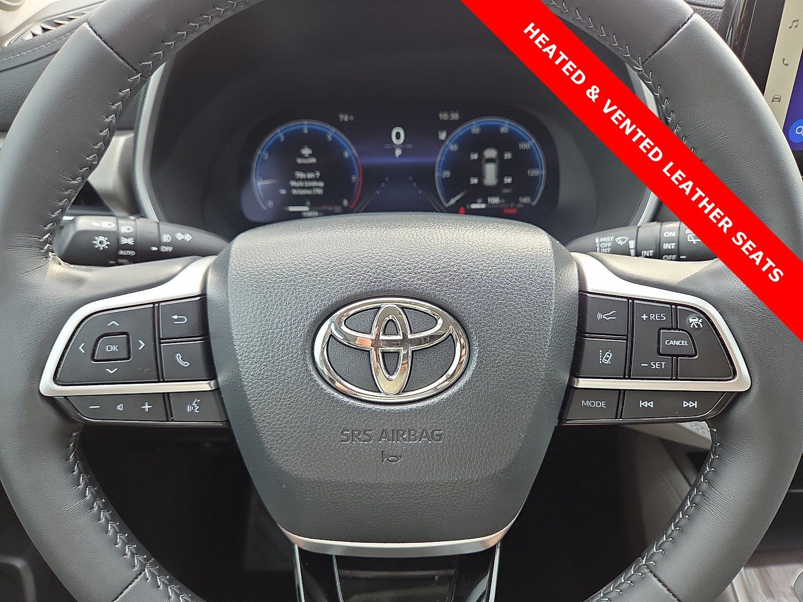 Used 2025 Toyota Highlander Limited FWD image 24