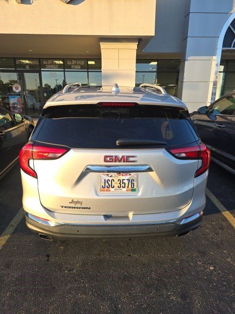 Used 2019 GMC Terrain SLT w/ Preferred Package FWD image 6