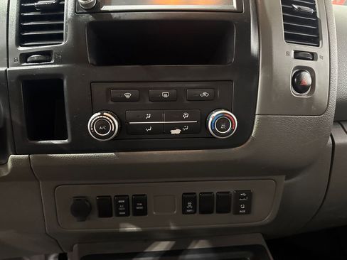 Used 2020 Nissan NV 2500 SV RWD image 96