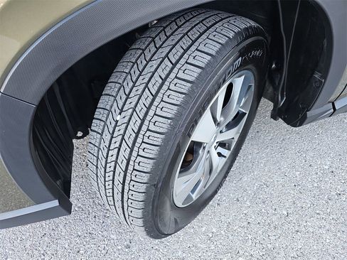 Certified 2023 Subaru Ascent Premium w/ Convenience Package image 33