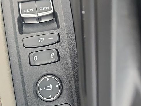 Certified 2025 Honda Accord EX-L image 12