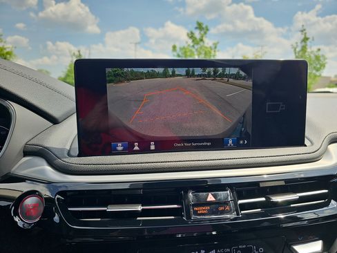 New 2026 Acura MDX SH-AWD image 25