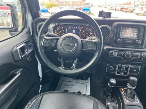 Used 2018 Jeep Wrangler Unlimited Sport S image 15