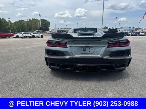 Used 2024 Chevrolet Corvette Z06 w/ Stealth Interior Trim Package RWD image 7