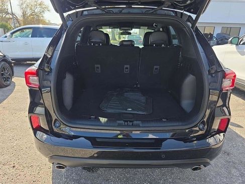 Used 2023 Ford Escape ST-Line w/ Tech Pack #1 image 9