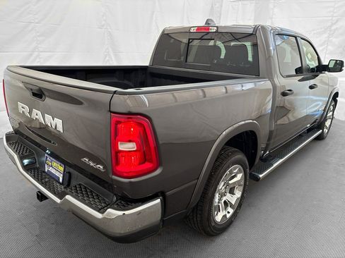 Used 2025 RAM 1500 Big Horn AWD/4WD image 7