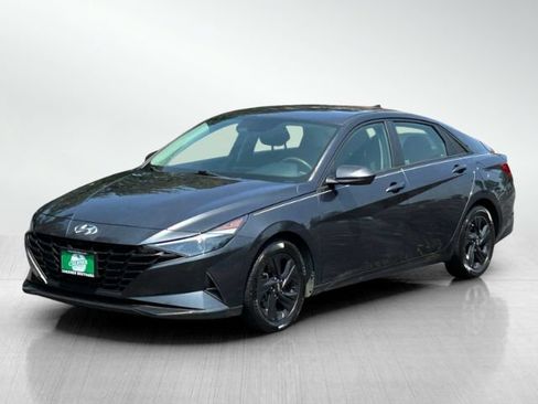 Used 2021 Hyundai Elantra SEL FWD image 8