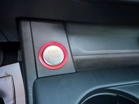 Used 2017 Audi A4 2.0T Ultra Premium w/ Convenience Package image 22