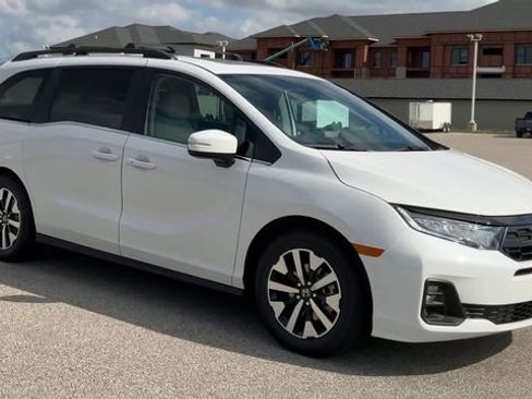Used 2026 Honda Odyssey EX-L image 2