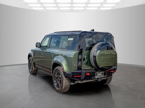 New 2026 Land Rover Defender 110 X AWD/4WD image 3