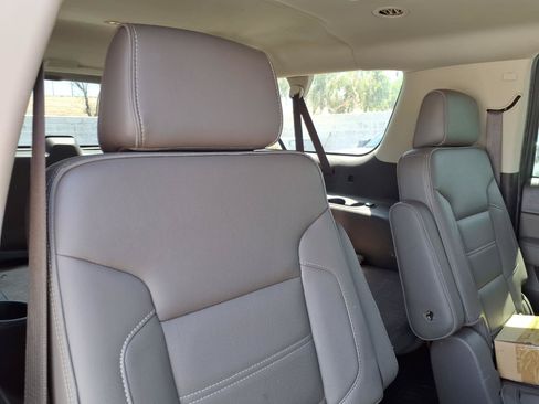Used 2017 GMC Yukon XL Denali w/ Open Road Package AWD/4WD image 13