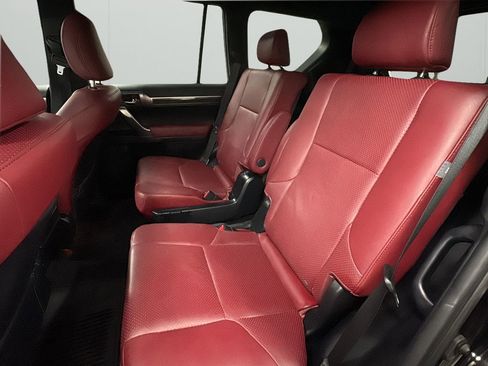 Used 2023 Lexus GX 460 Luxury w/ Sport Design Package AWD/4WD image 17