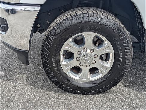 Used 2023 RAM 2500 Big Horn w/ Level 1 Equipment Group AWD/4WD image 11