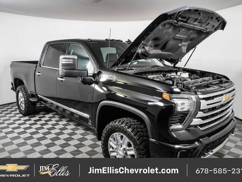 Certified 2025 Chevrolet Silverado 2500 High Country w/ High Country Premium Package AWD/4WD image 32