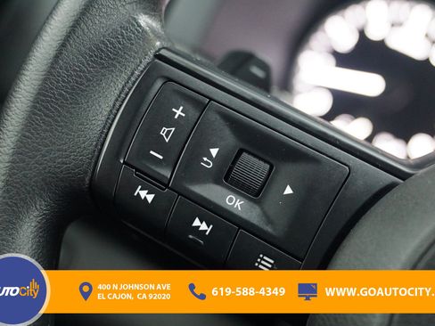 Used 2024 Nissan Pathfinder S AWD/4WD image 19