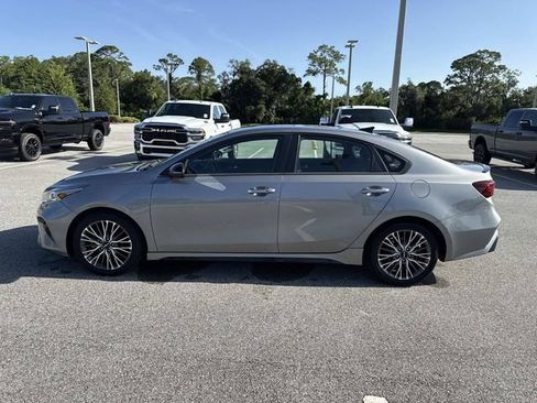 Used 2022 Kia Forte GT-Line w/ GT-Line Premium Package FWD image 6