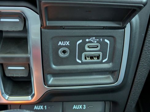 New 2026 Jeep Gladiator Sport image 24