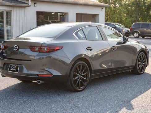 Used 2024 MAZDA MAZDA3 s FWD image 10