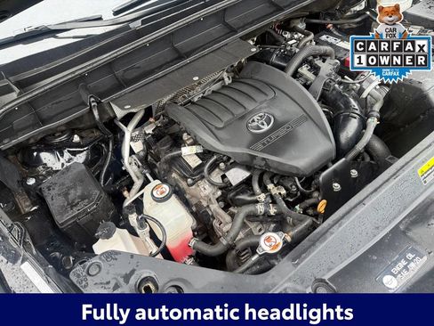 Used 2023 Toyota Highlander XLE AWD/4WD image 17
