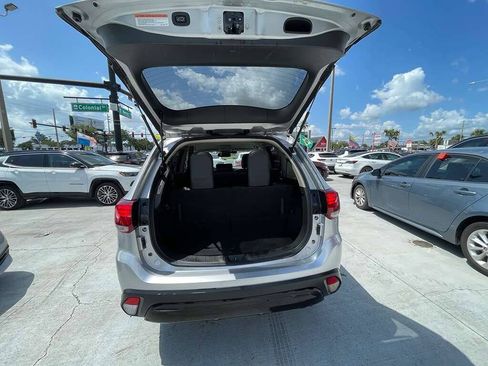 Used 2020 Mitsubishi Outlander SEL FWD image 13