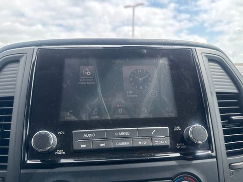 Certified 2022 Nissan Titan SV RWD image 40