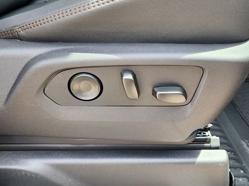 New 2026 GMC Sierra 1500 AT4 w/ AT4 Premium Package AWD/4WD image 40