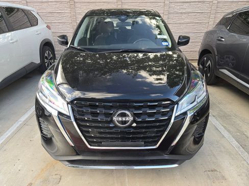 Used 2024 Nissan Kicks S FWD image 6