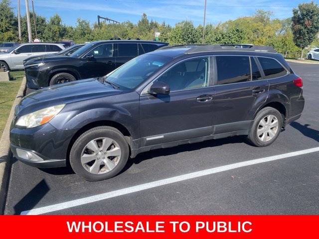 Used 2011 Subaru Outback 3.6R Limited w/ PWR Moonroof Pkg AWD/4WD image 3