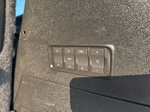 Used 2012 GMC Acadia Denali image 7