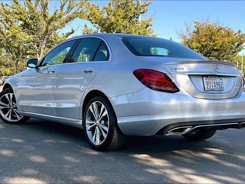 Used 2016 Mercedes-Benz C 300 Sedan image 12